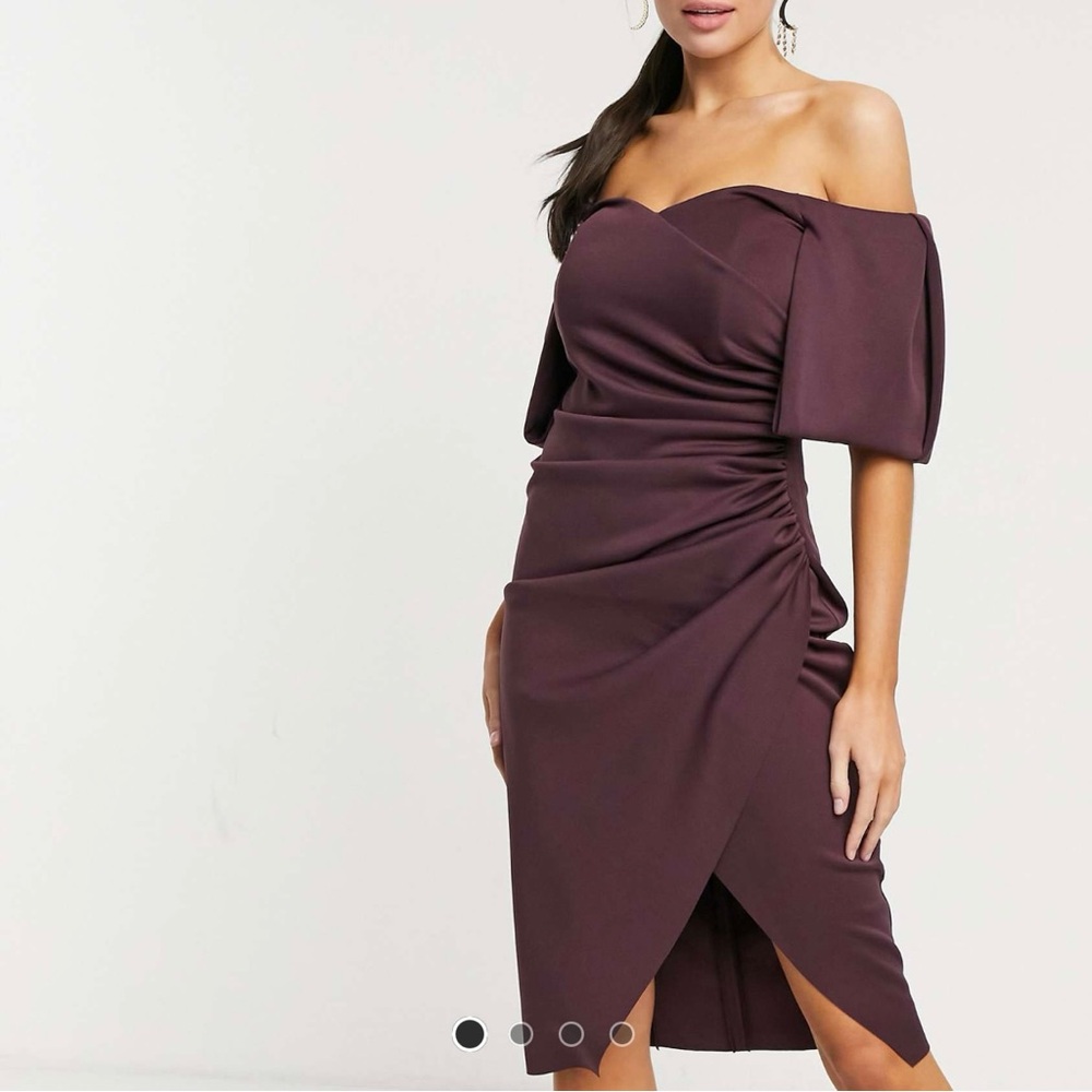 Elegant Off-Shoulder Sweetheart Cut Dress